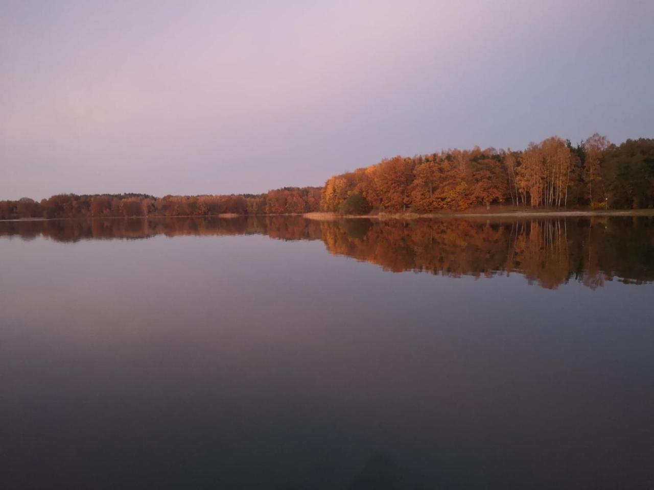 Pokoje Hotelowe Nad Jeziorem Jelen Bytów Exteriér fotografie